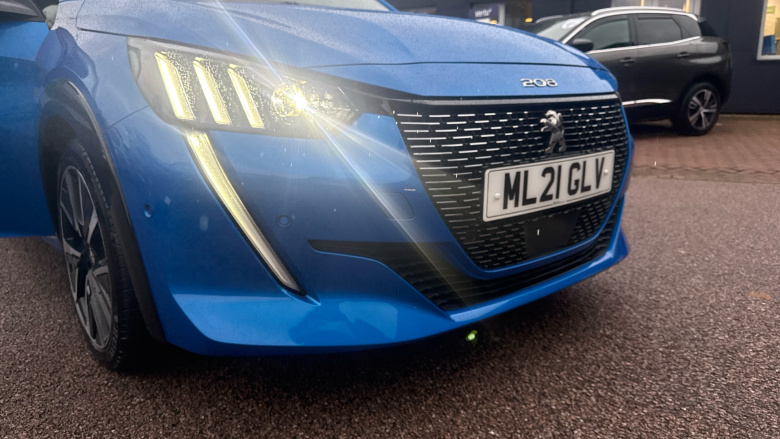 Peugeot 208 1.2 PureTech 100 GT 5dr EAT8 Petrol Hatchback